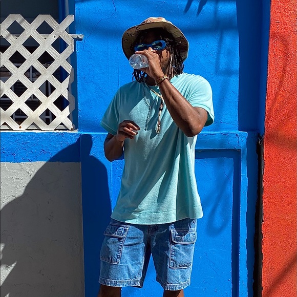 Meet your Posher, Kevin - Picture 3 of 5